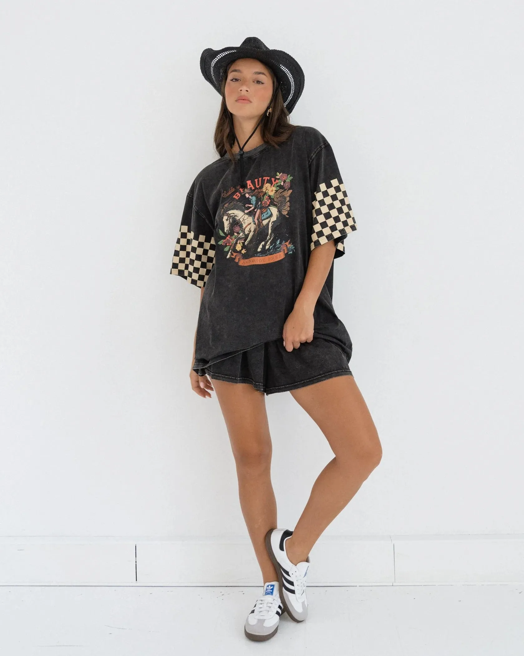 Beauty Tee - Charcoal