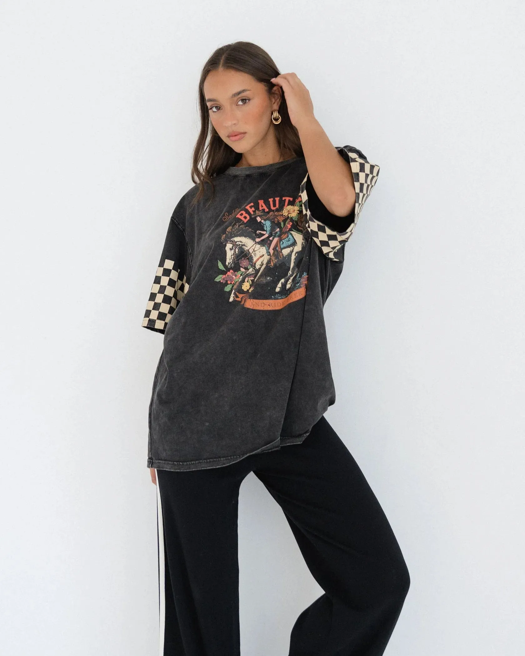 Beauty Tee - Charcoal
