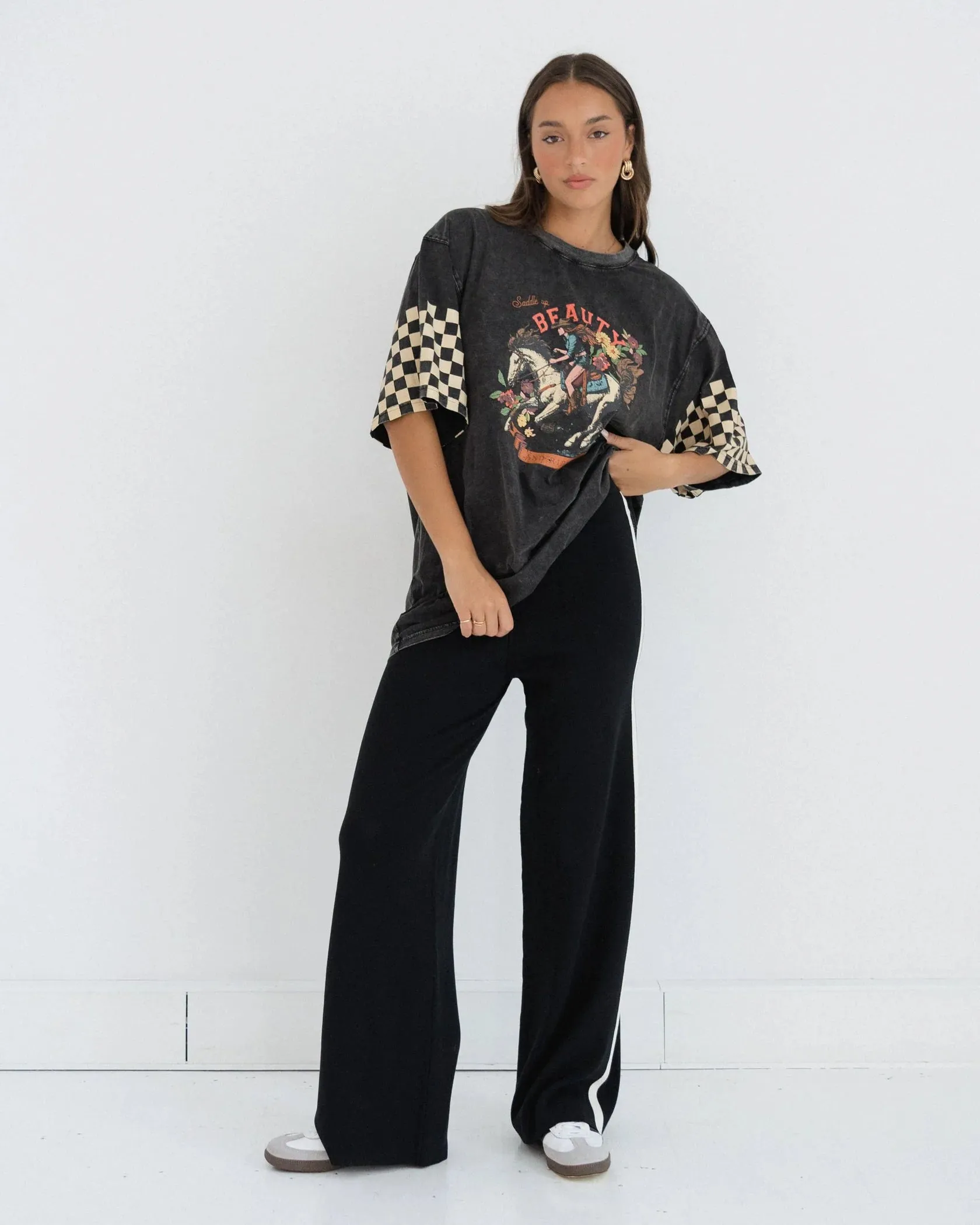 Beauty Tee - Charcoal