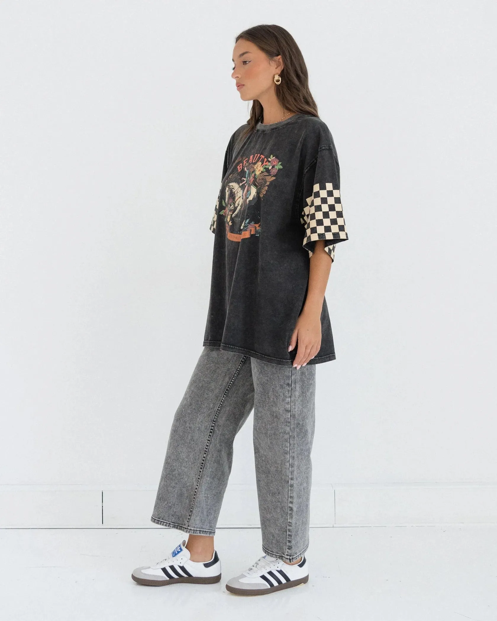 Beauty Tee - Charcoal