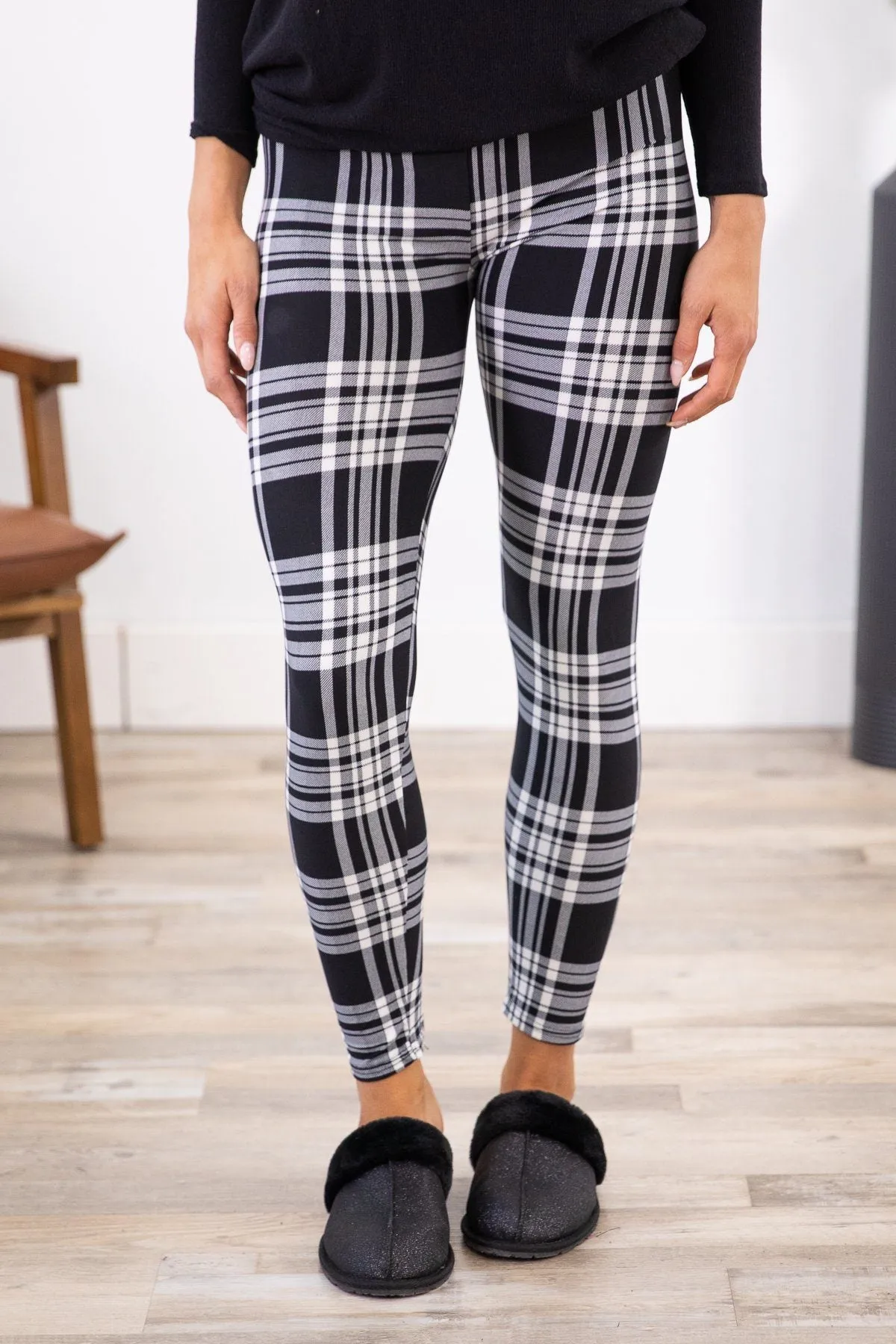 Black and White Plaid Leggings
