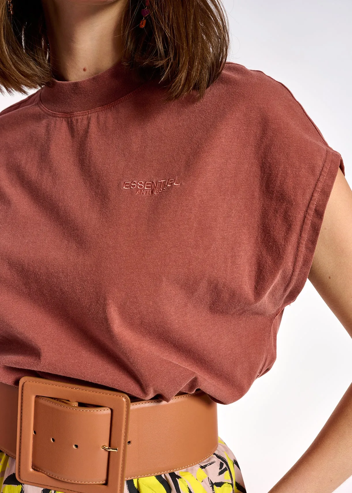 Brown cap-sleeve organic cotton t-shirt