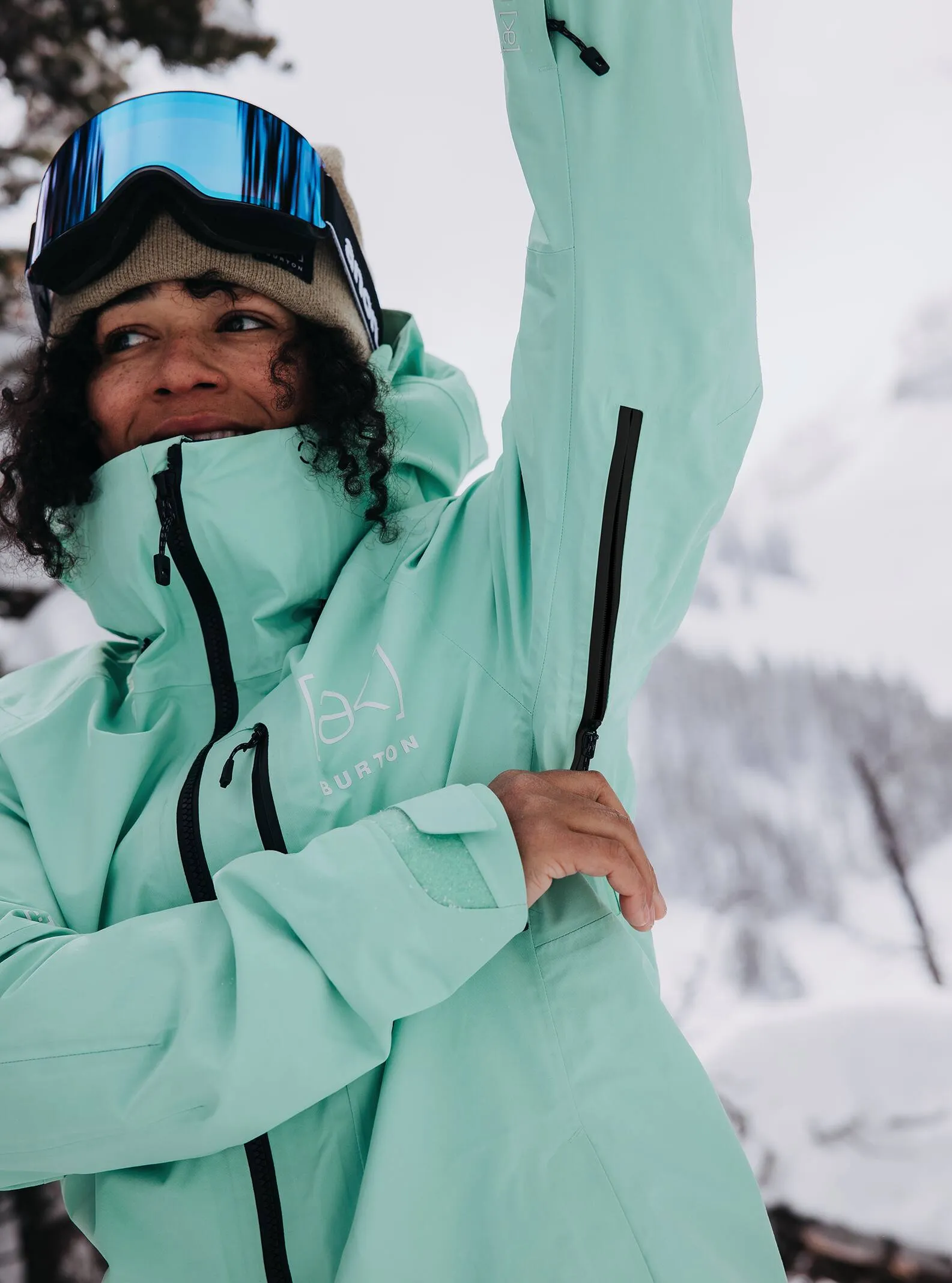 BURTON AK Gore-Tex Upshift jacket - Womens - Powder Mint