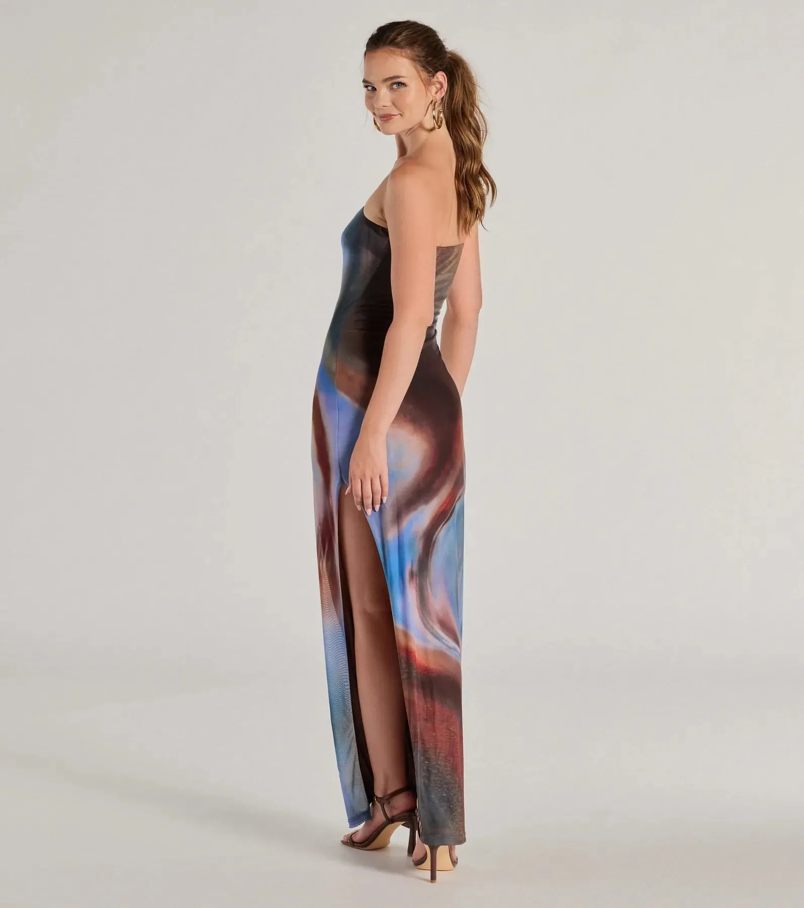 Chic Showstopper Abstract Print Mesh Maxi Dress