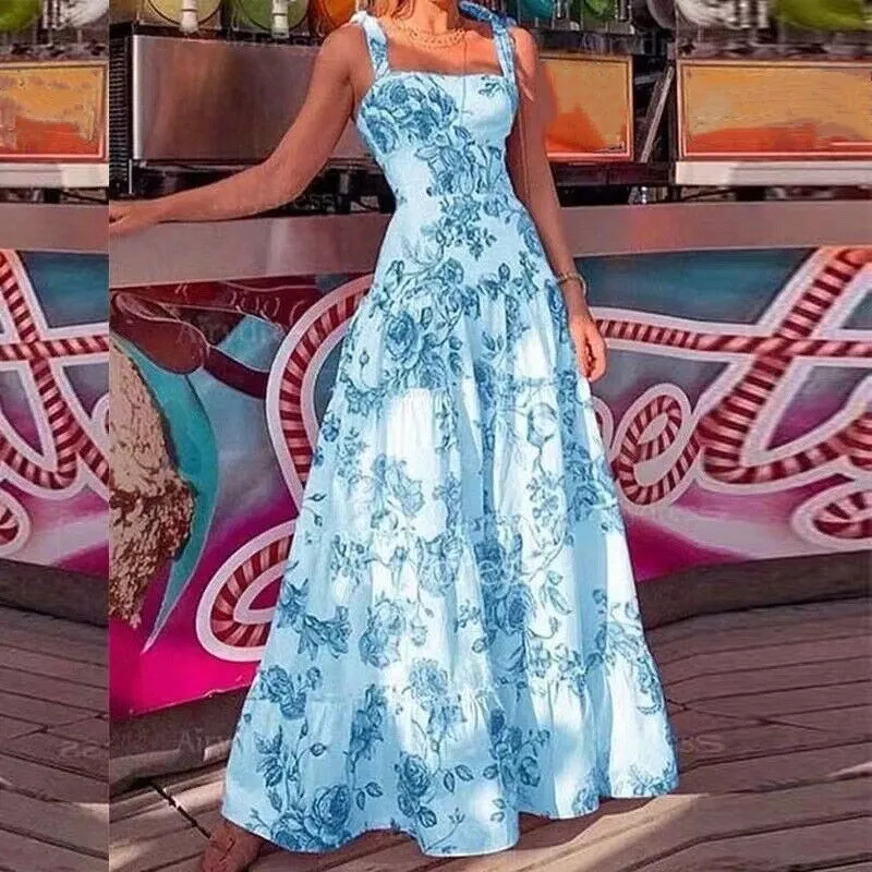Claudia - Maxi dress with floral print.