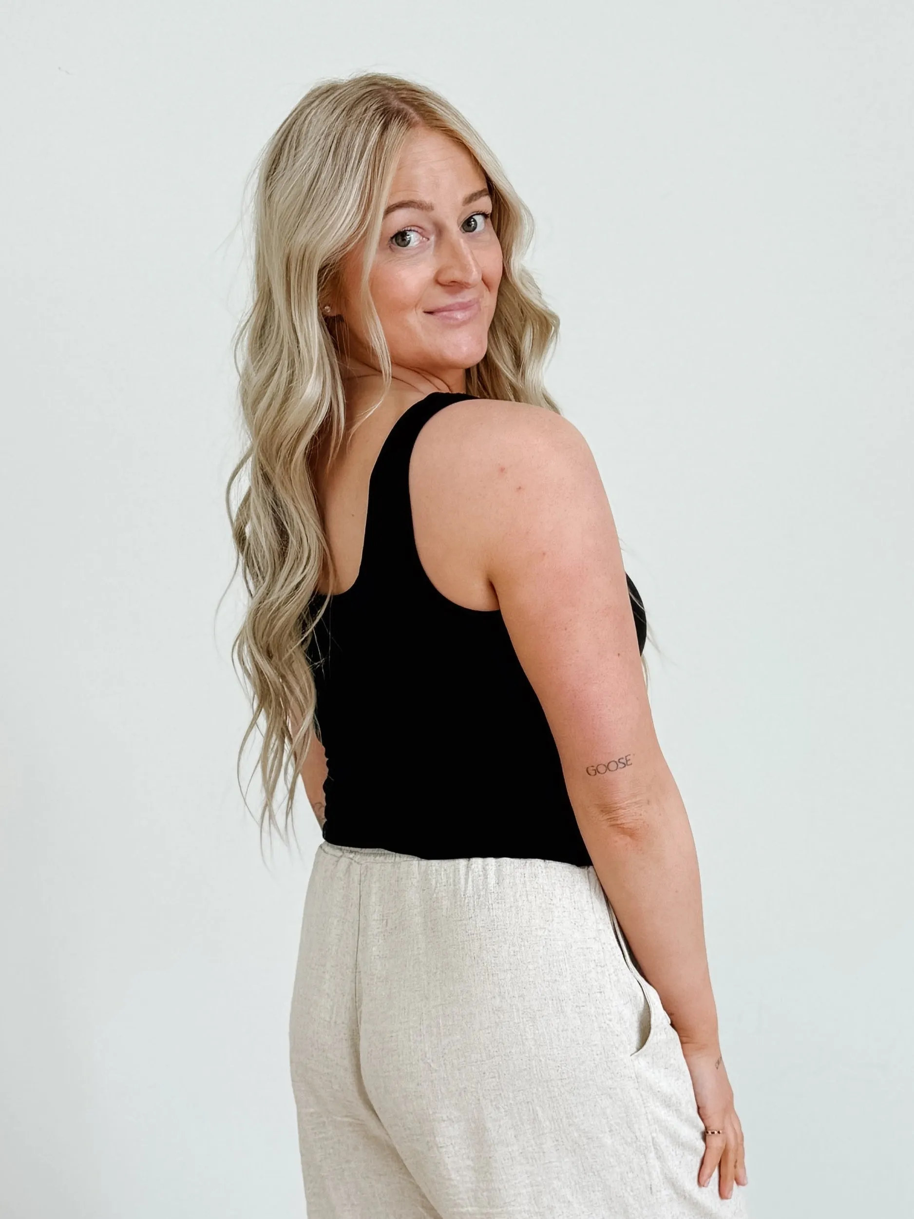 DEX Sleeveless Essential Tank in Black