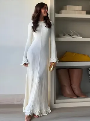 Halina | Elegant and sexy dress with ruffles at the back