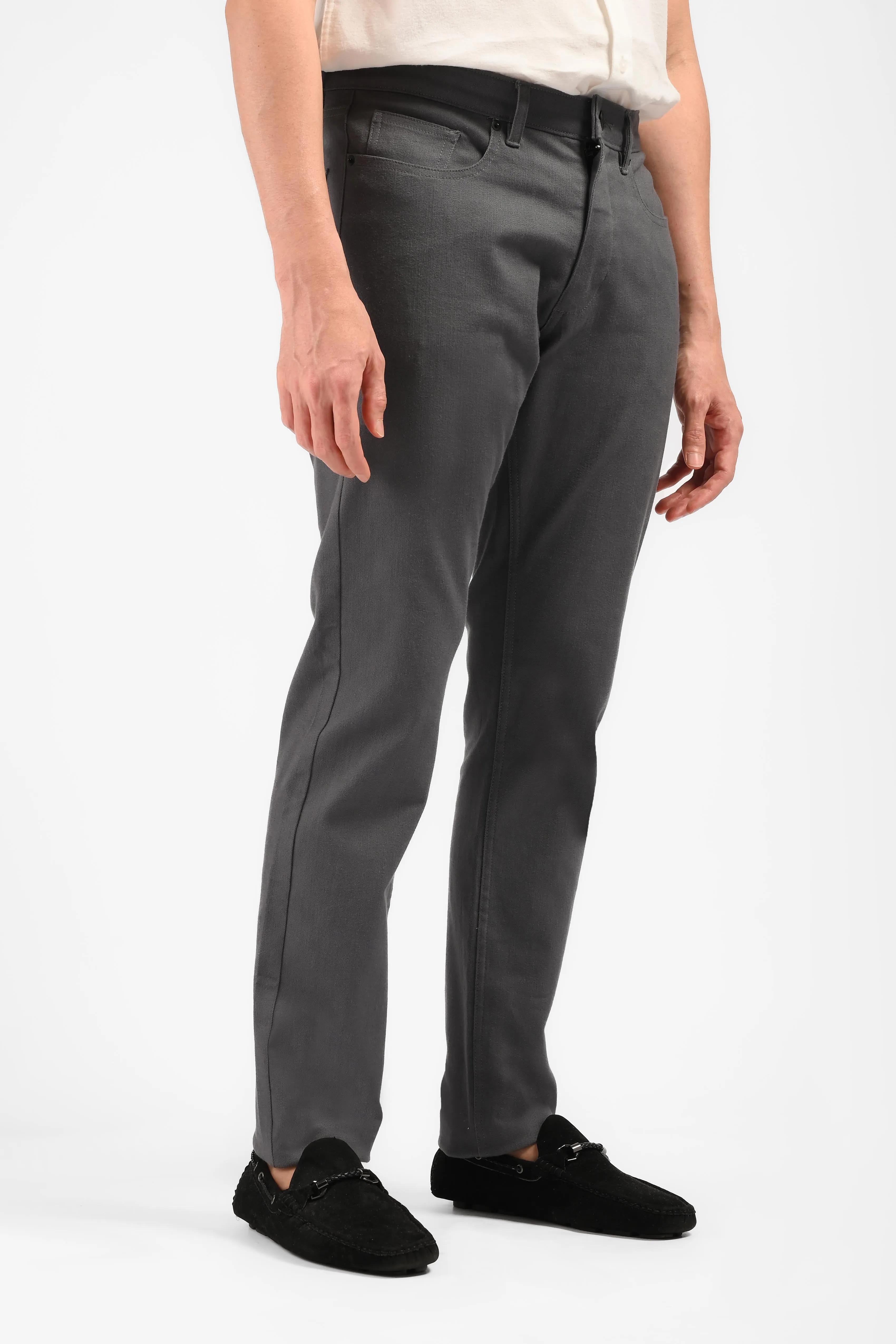 MOC Celana Panjang Chinos Pria Slim Fit VERBY-DARK GREY