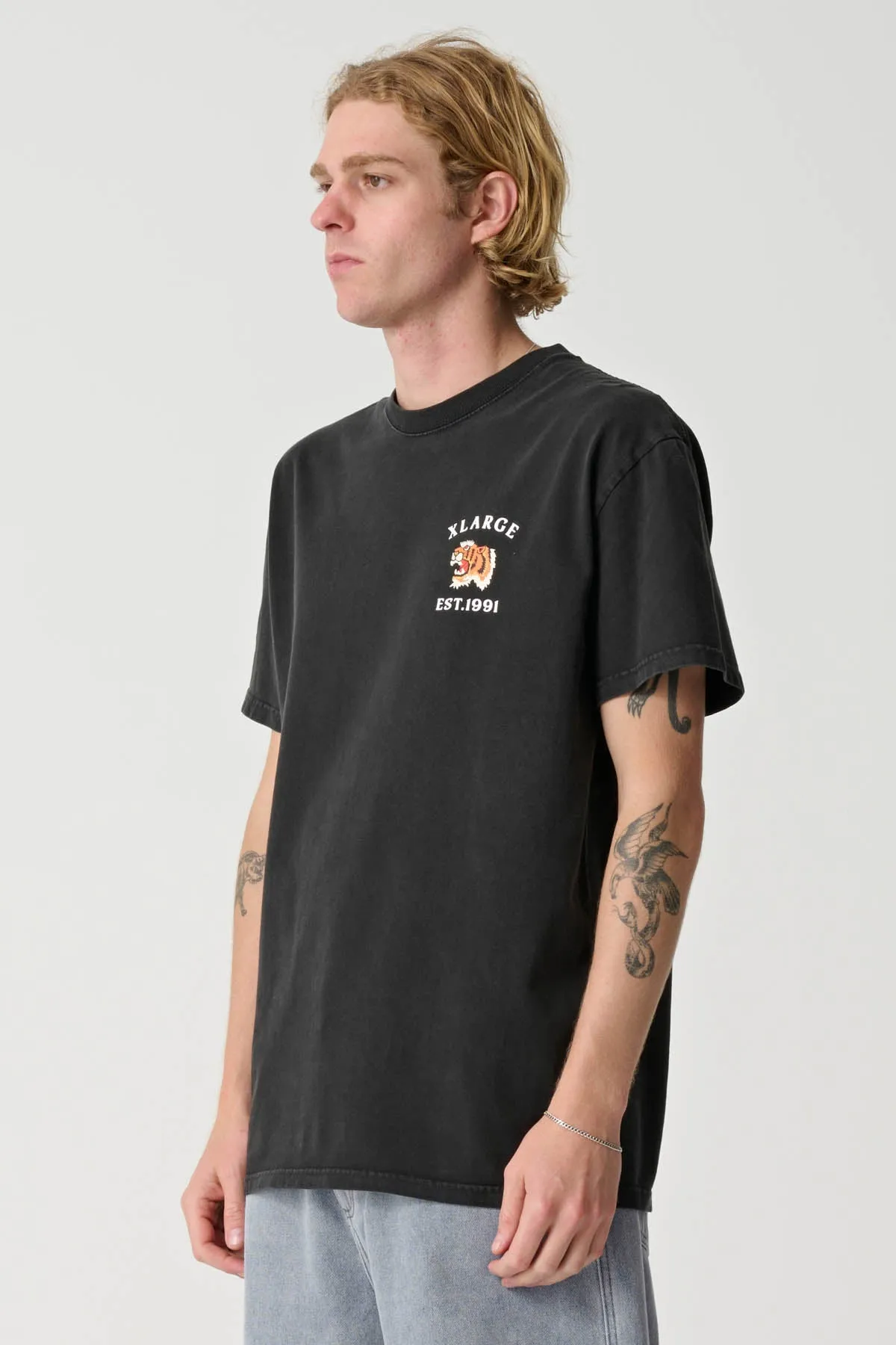 NORTH VERMONT AVE TEE - PIGMENT BLACK