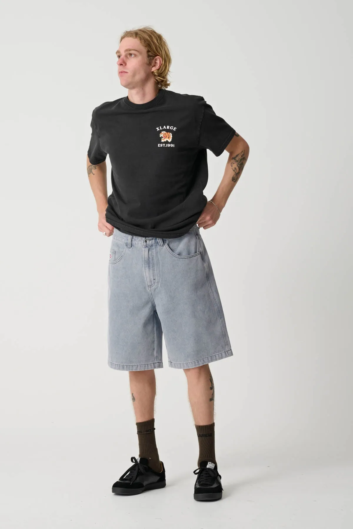 NORTH VERMONT AVE TEE - PIGMENT BLACK