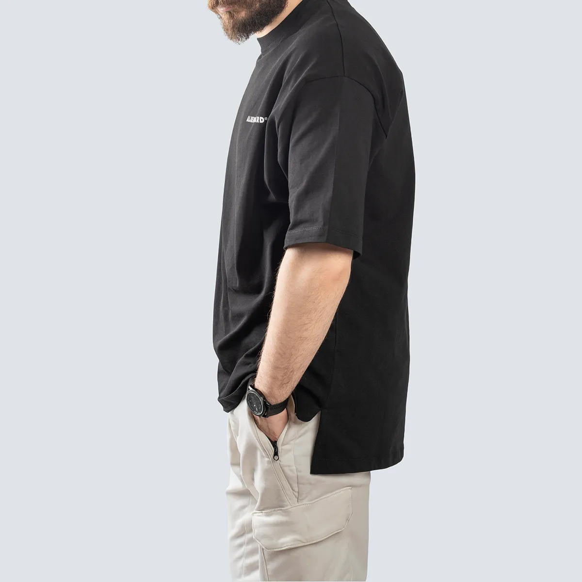 Oversized Split Tee . Black