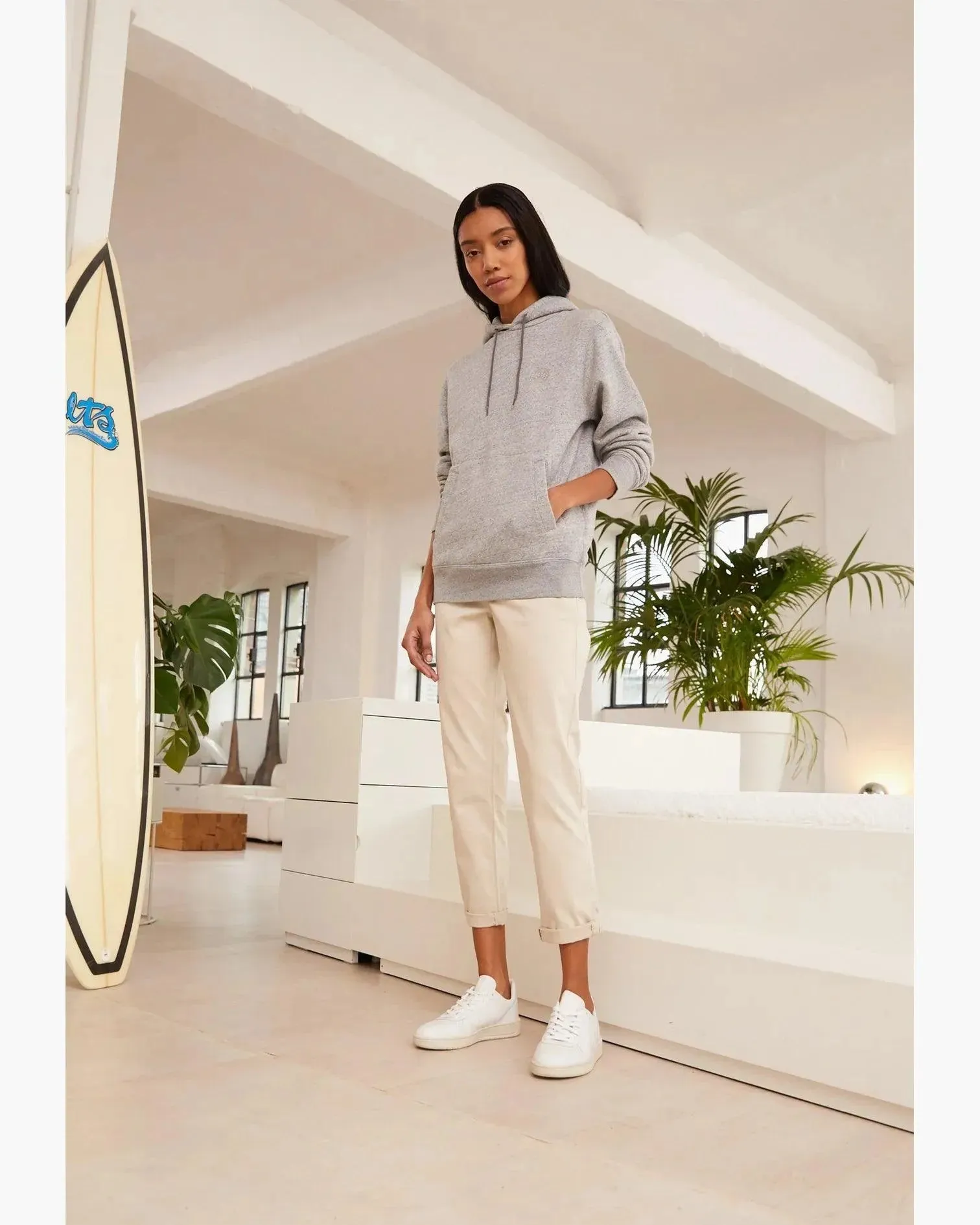 Pantalón Chino Dockers de Mujer Slim Fit Weekend Sahara Khaki Caqui