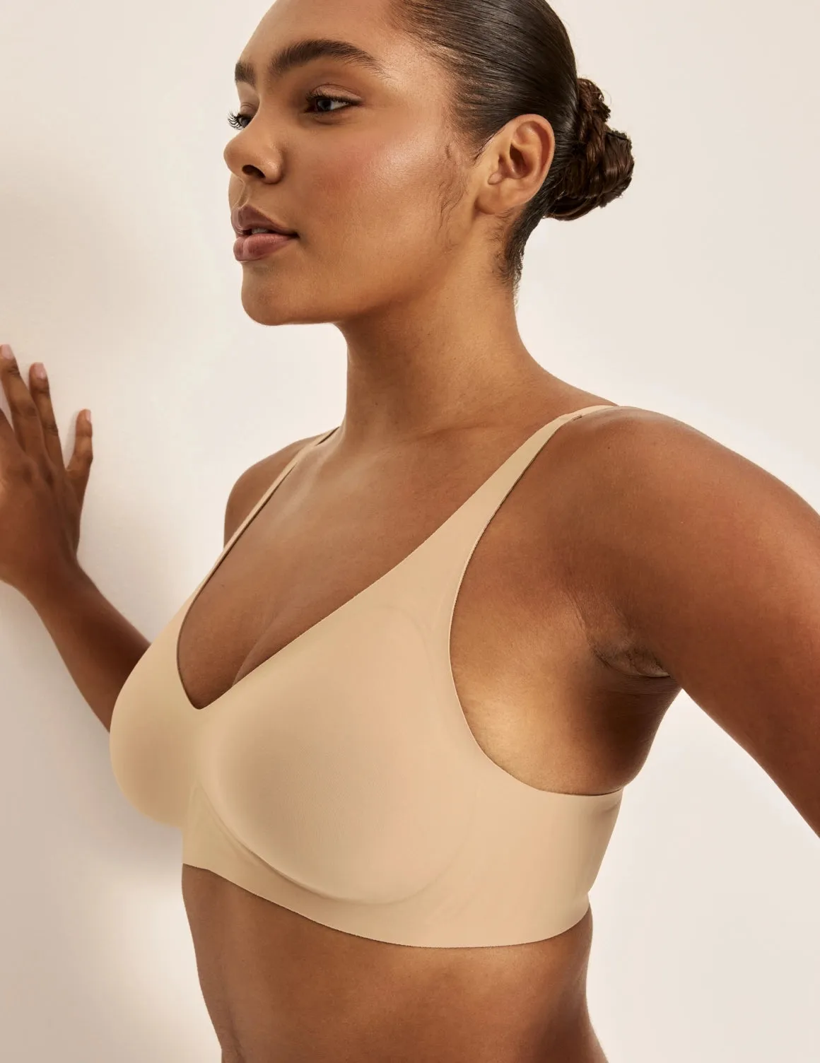 Revolution V-Neck Bra