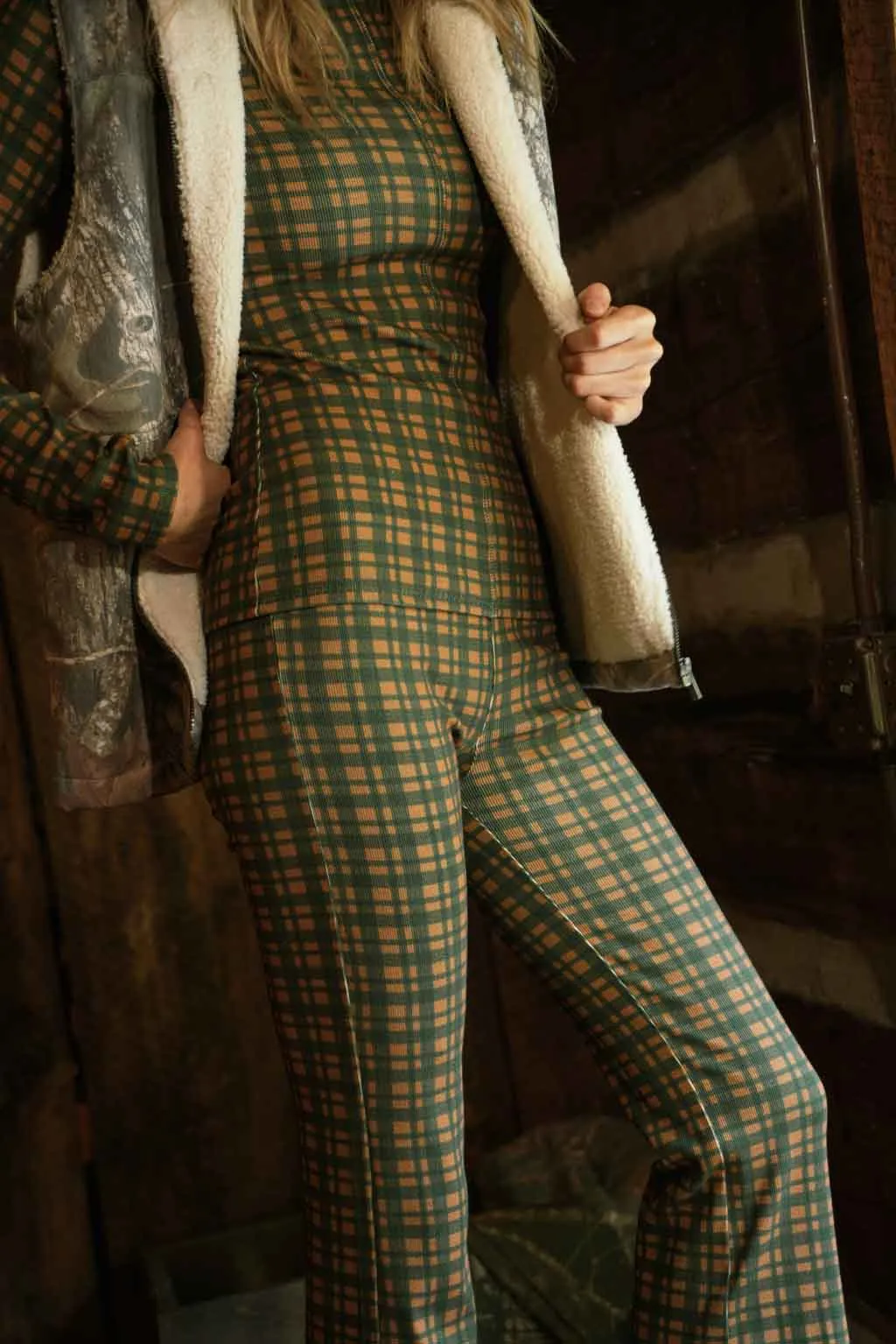 Ribbed Flare Leggings - Town & Country