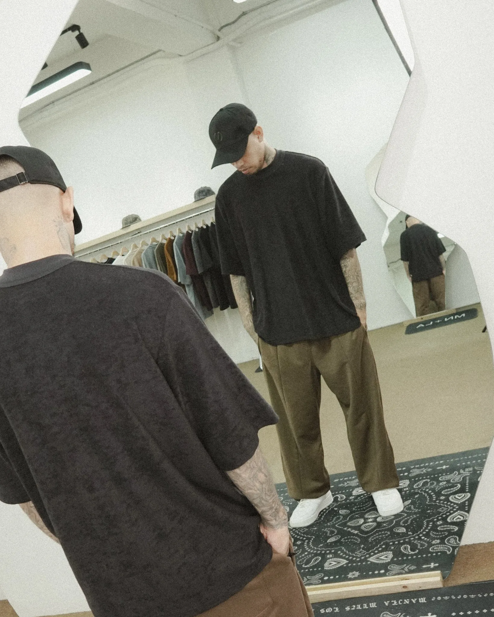 ROGUE SPLIT WIDE PANTS IN OLIVE