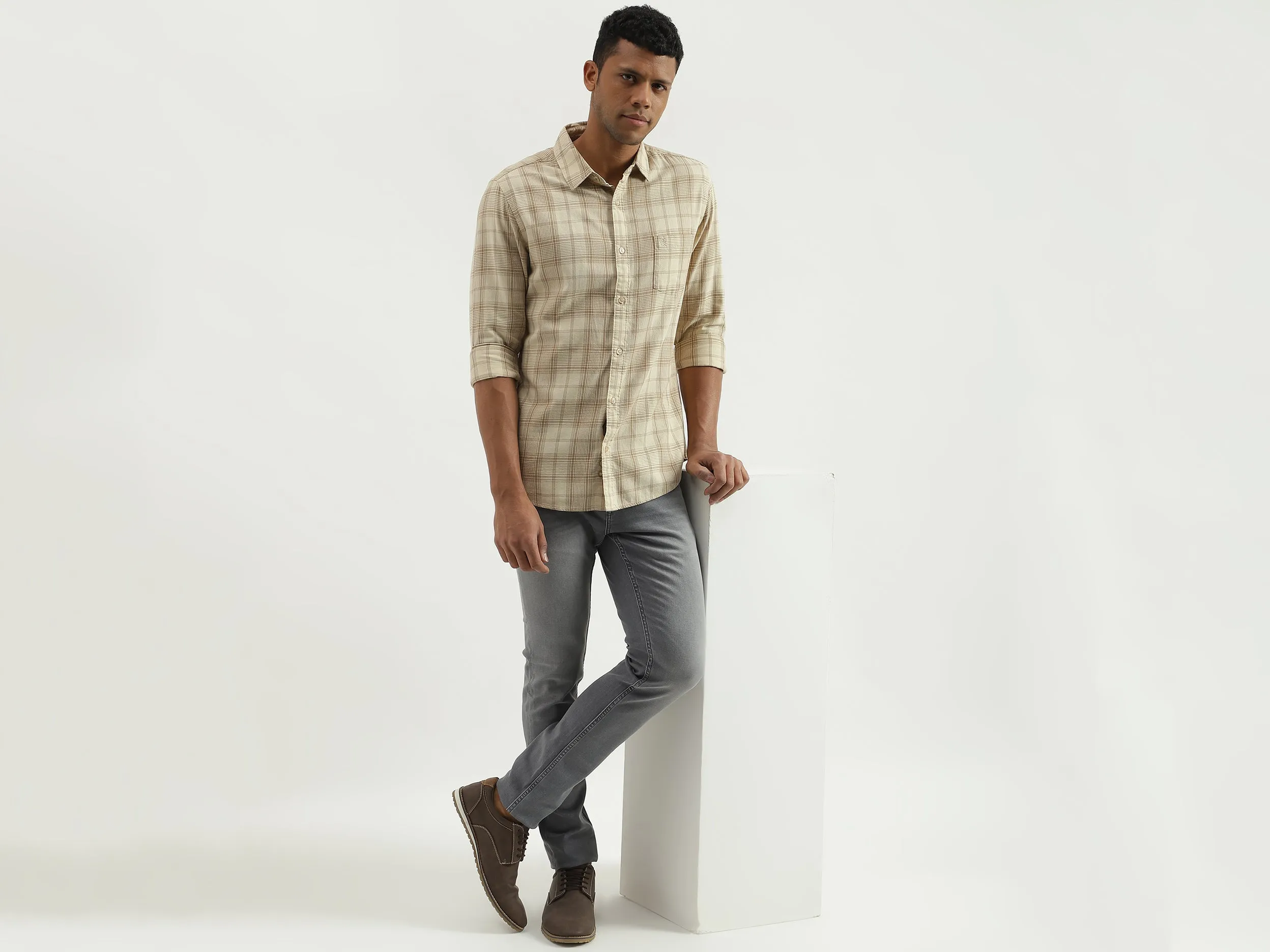 Slim Fit Spread Collar Checked Shirt