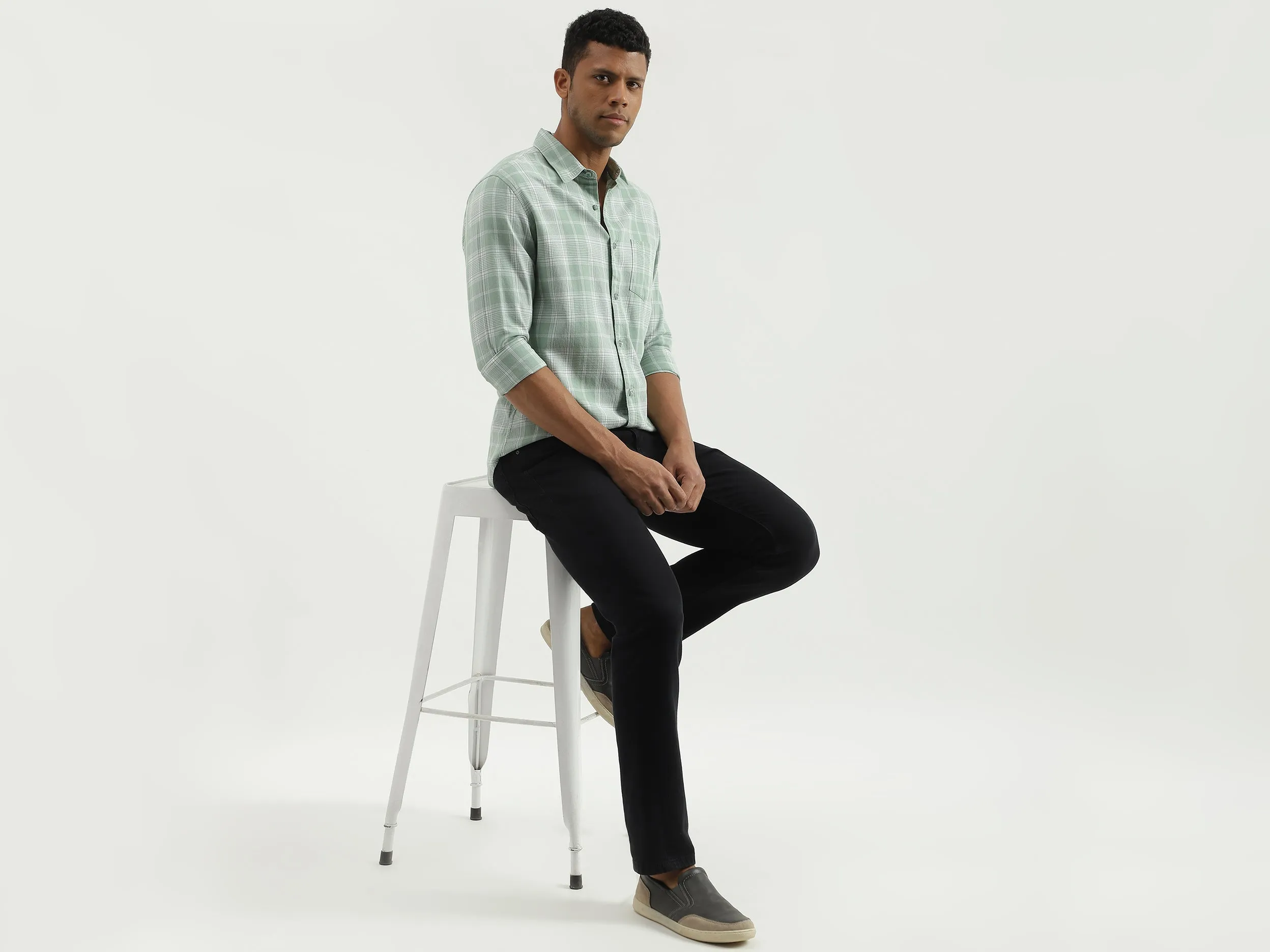 Slim Fit Spread Collar Checked Shirt