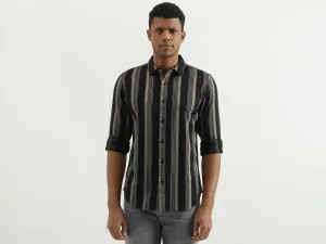 Slim Fit Spread Collar Striped Shirt