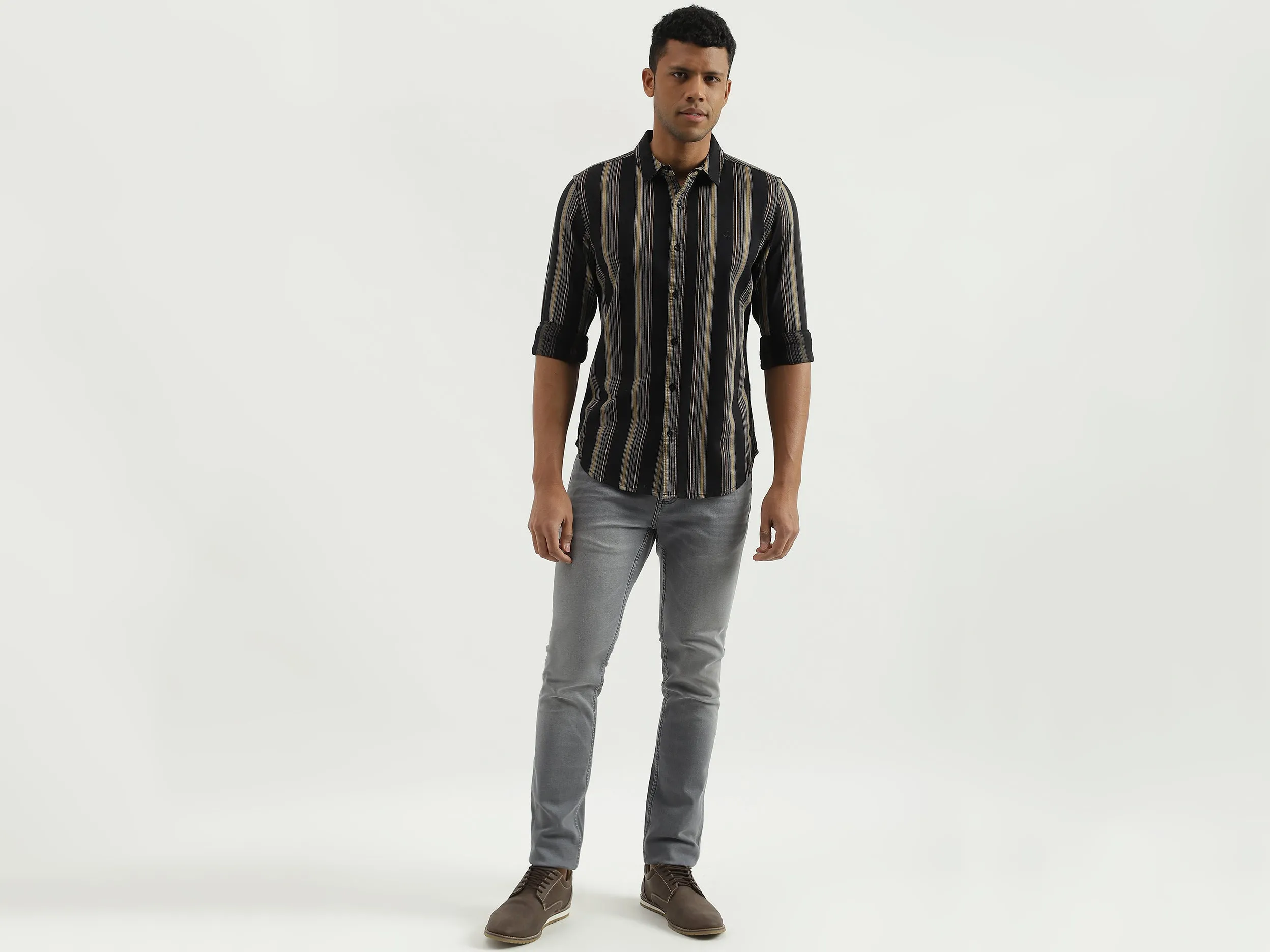 Slim Fit Spread Collar Striped Shirt