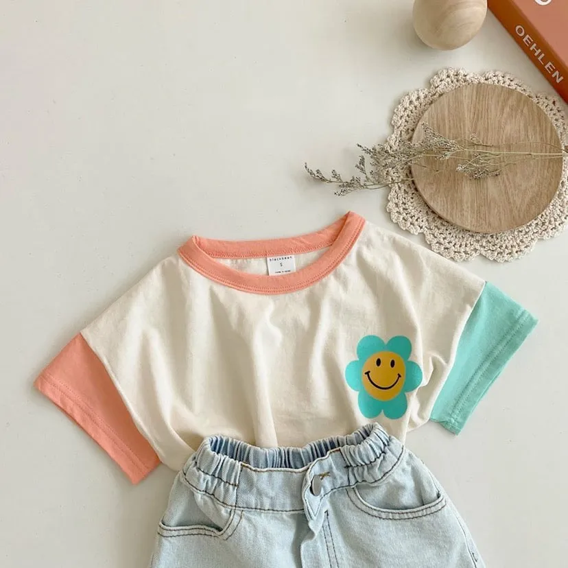 Smiley Flower Short Sleeve T-Shirts