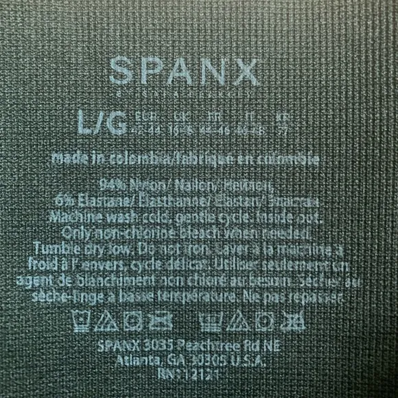Spanx Look At Me Now Green Camo Leggings