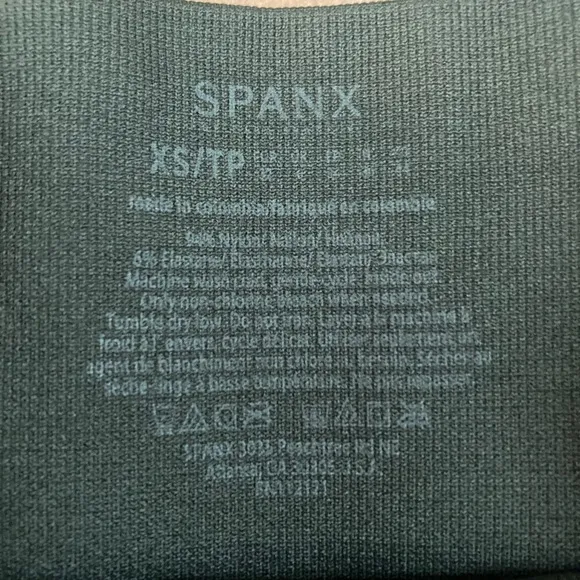 Spanx Look At Me Now Green Camo Leggings