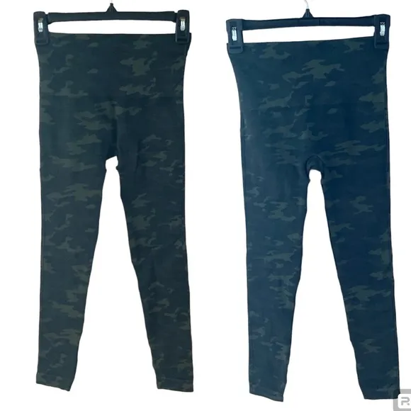 Spanx Look At Me Now Green Camo Leggings