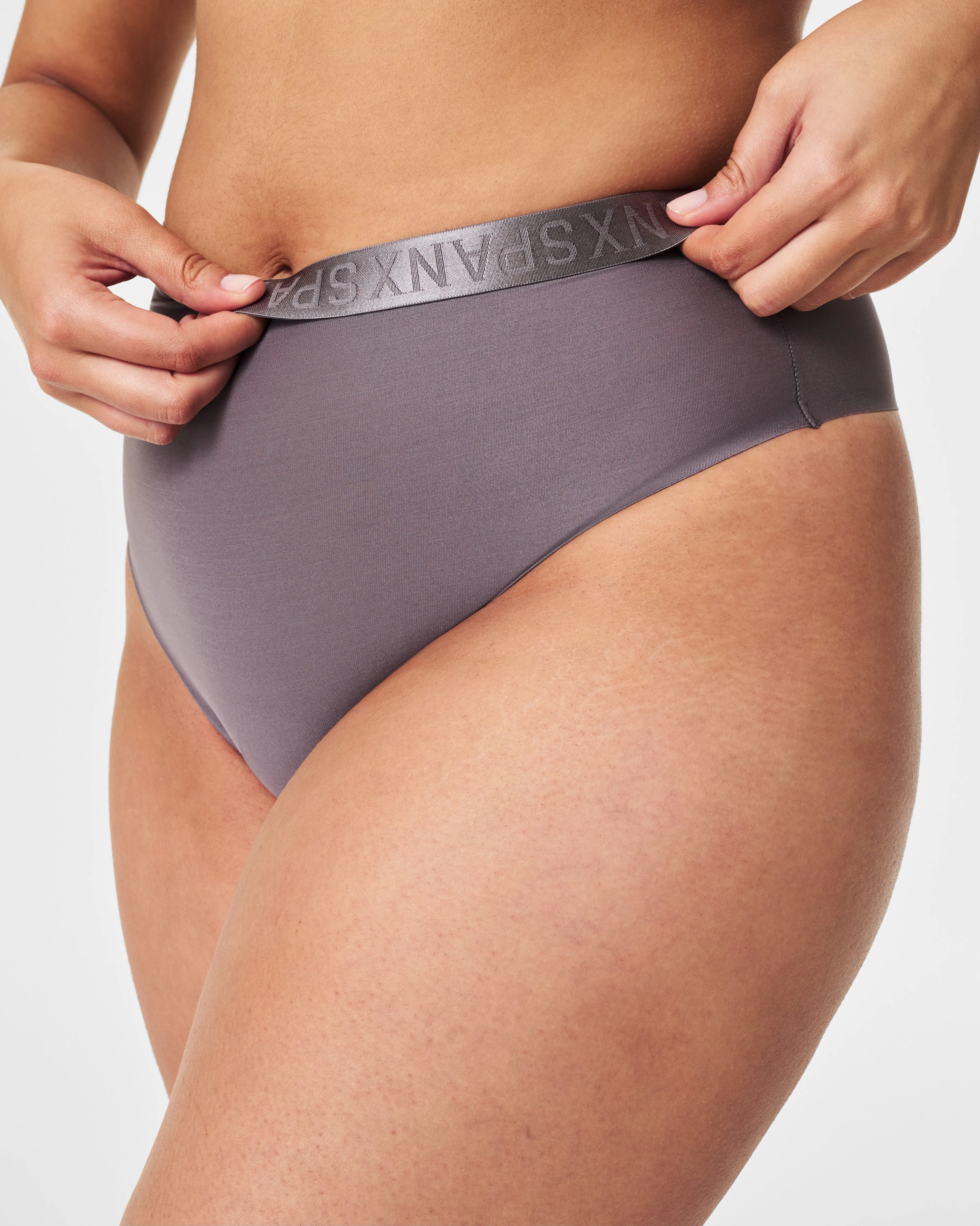 SPANXshape™ Sheer Elegance Control Thong