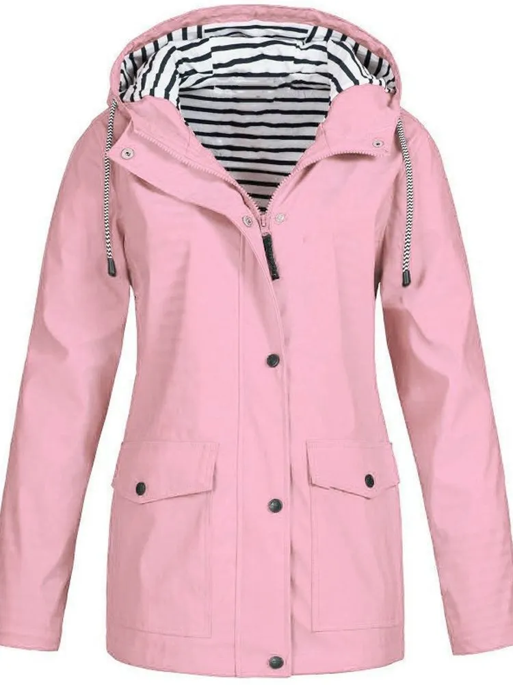 Spring-Fall Trench Coat – Stylish and Weatherproof for Every Occasion