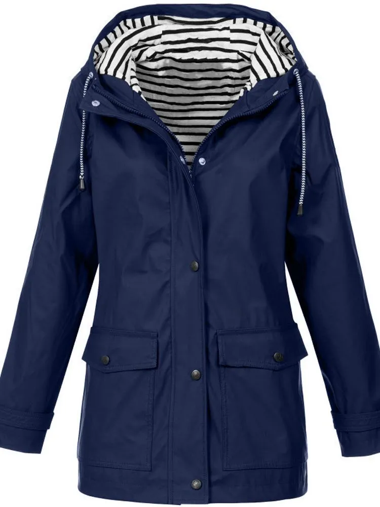 Spring-Fall Trench Coat – Stylish and Weatherproof for Every Occasion