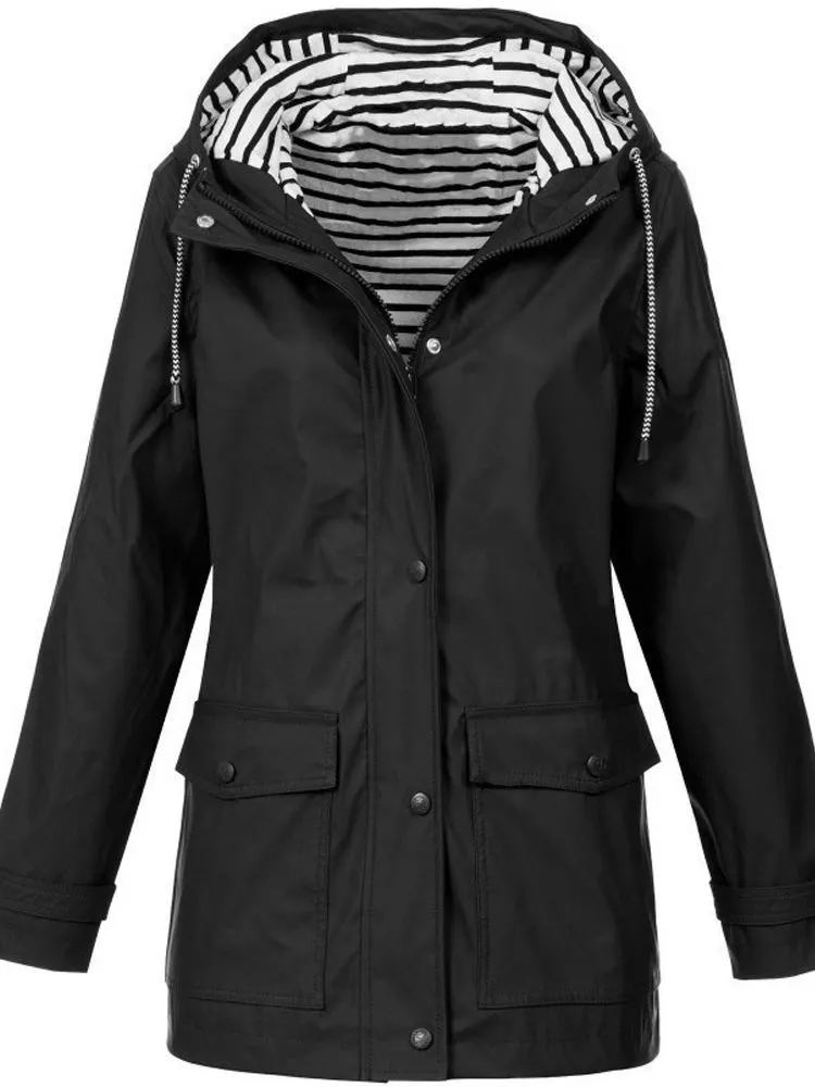 Spring-Fall Trench Coat – Stylish and Weatherproof for Every Occasion