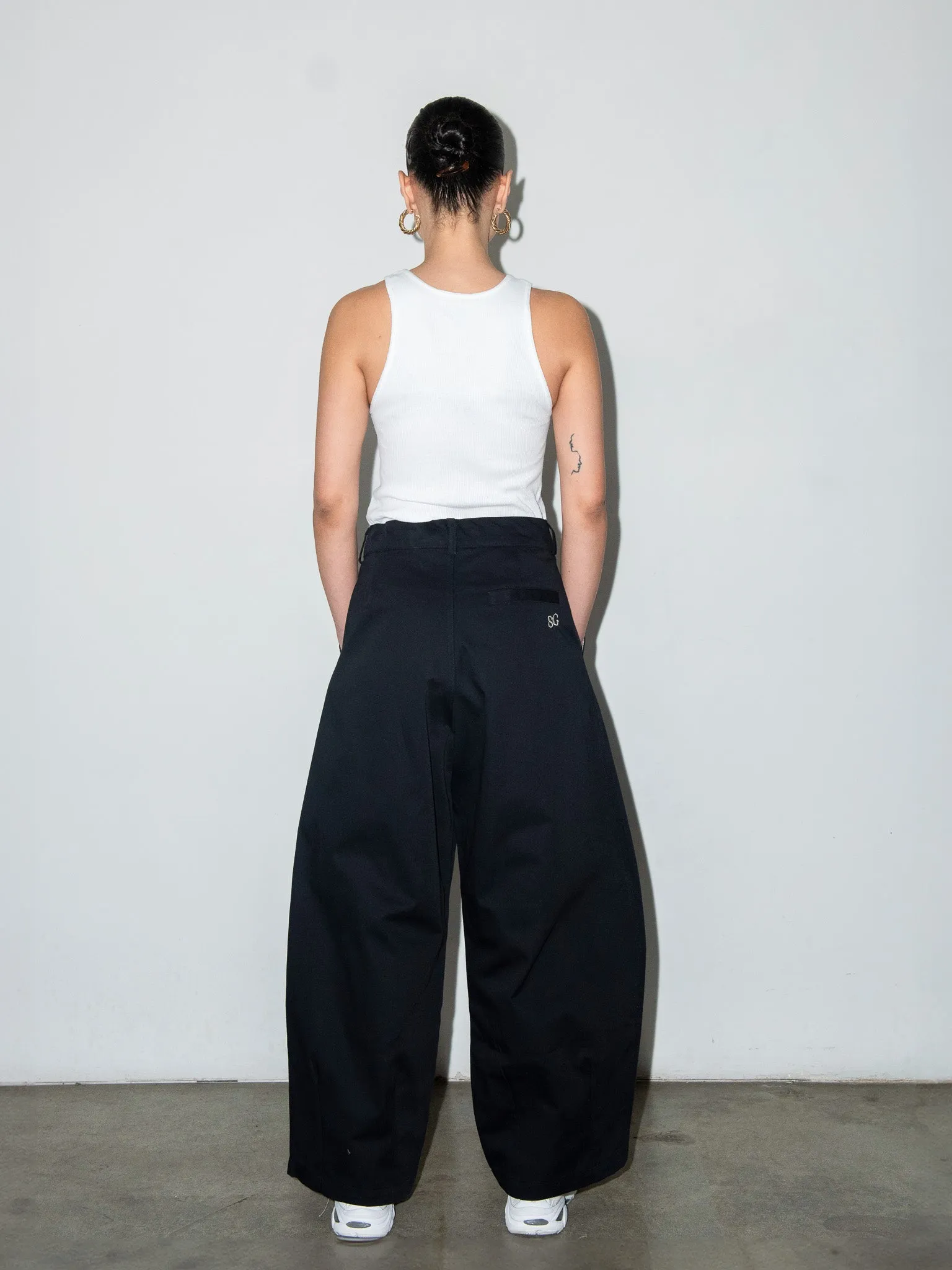 SUPER WIDE PANTS IN BLACK TWILL