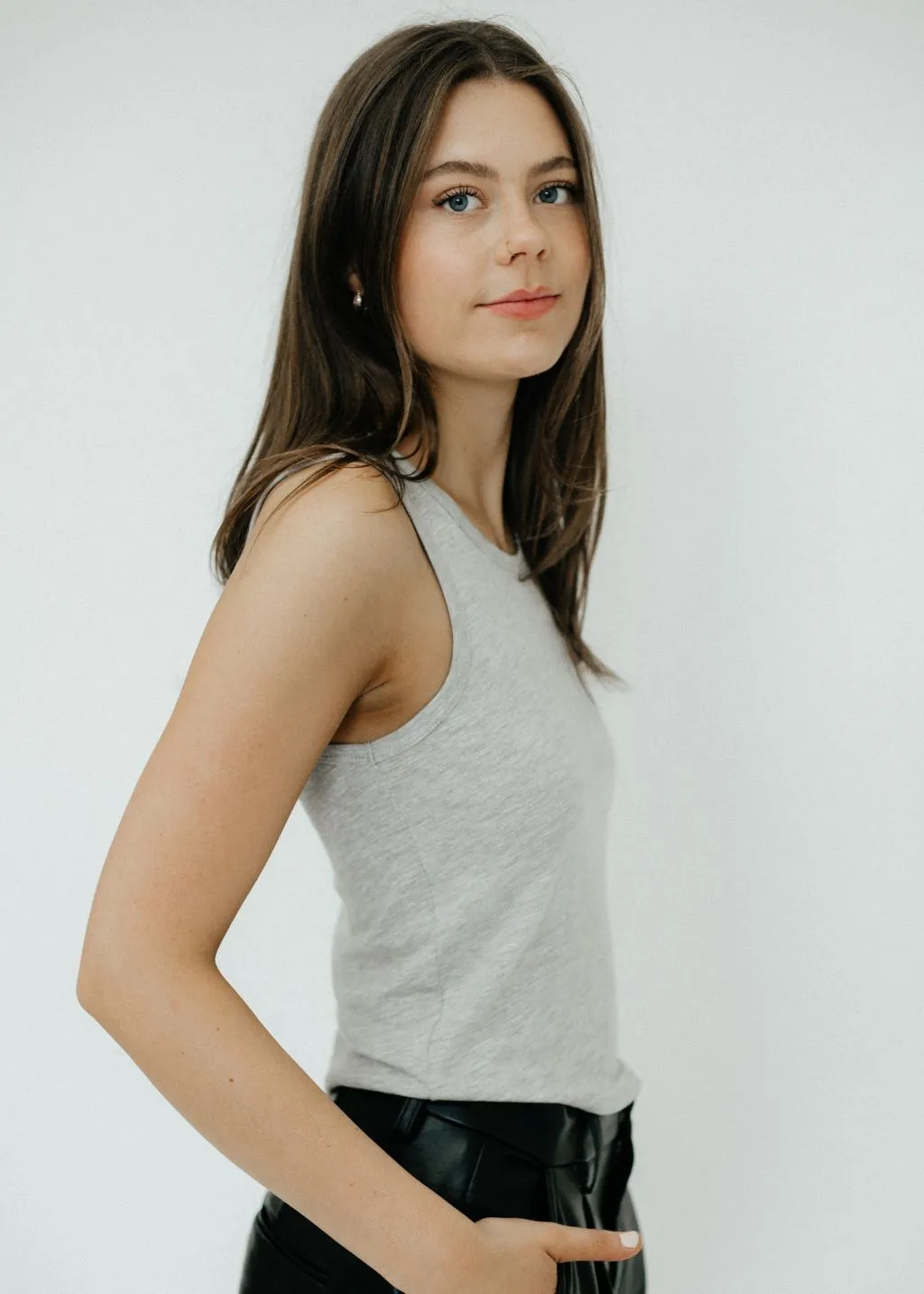 Éterne Fitted Tank in Heather Grey