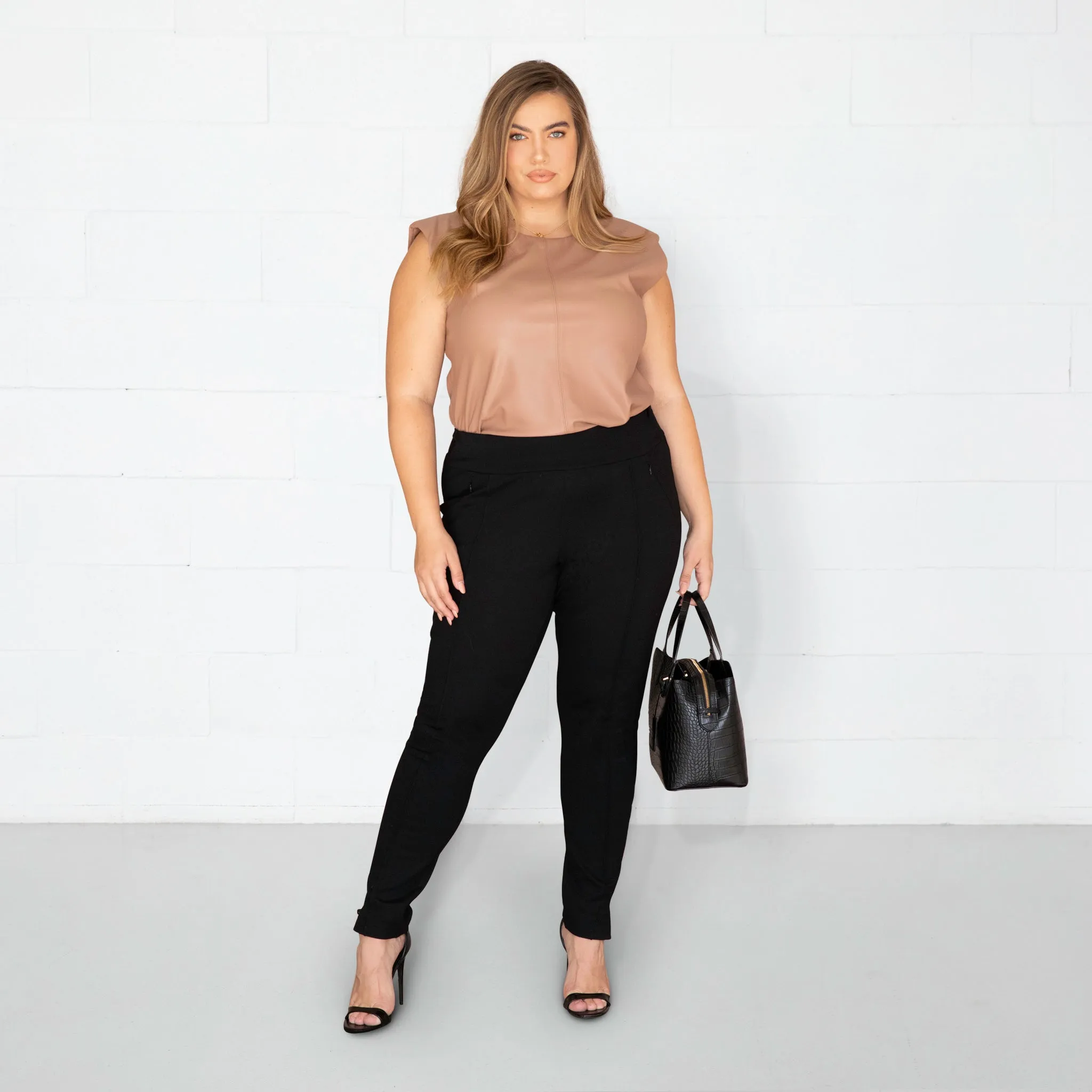 The Essential Ankle Pant