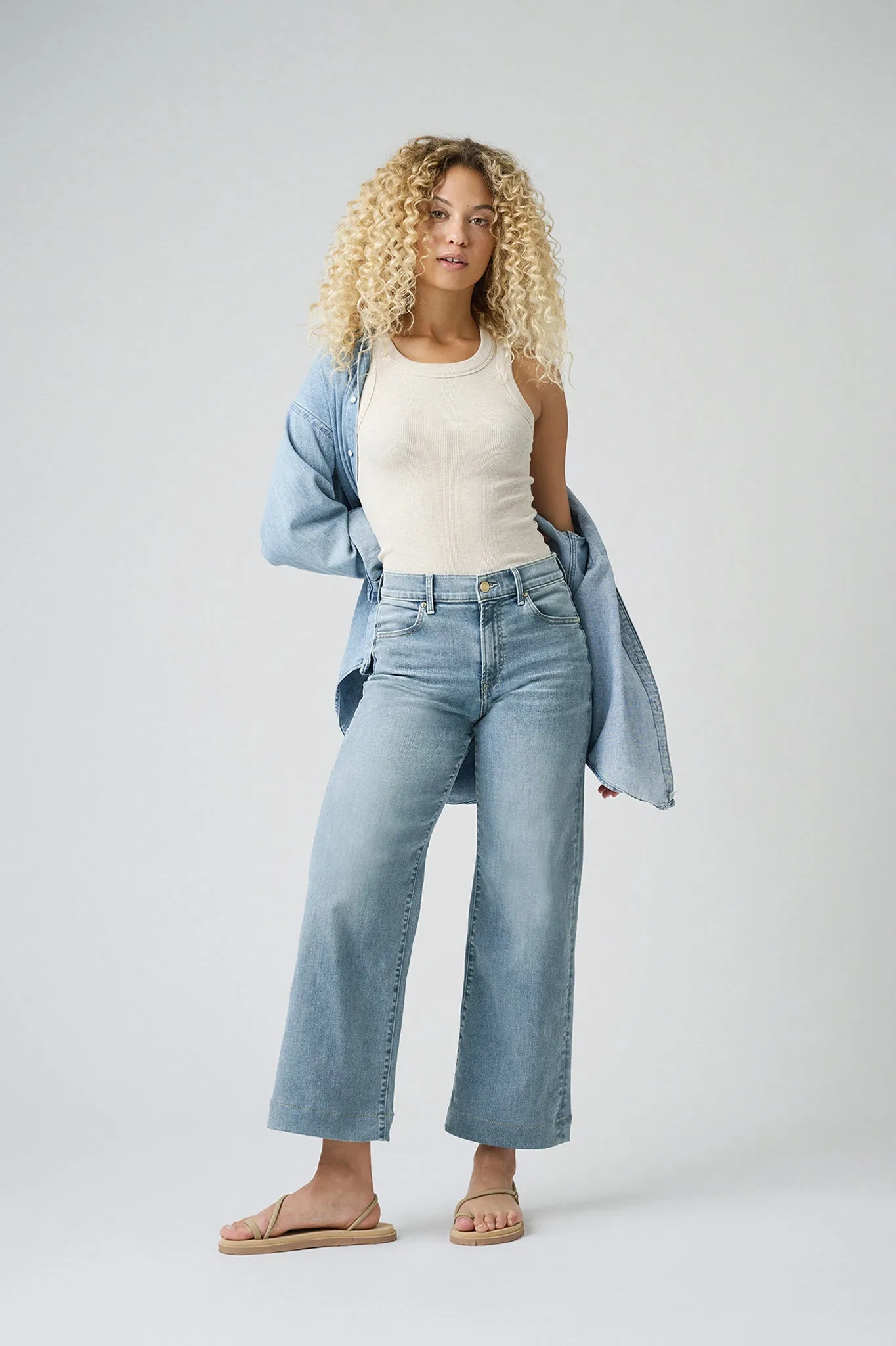 The Malibu Wide Denim Cropped  |  Pebble