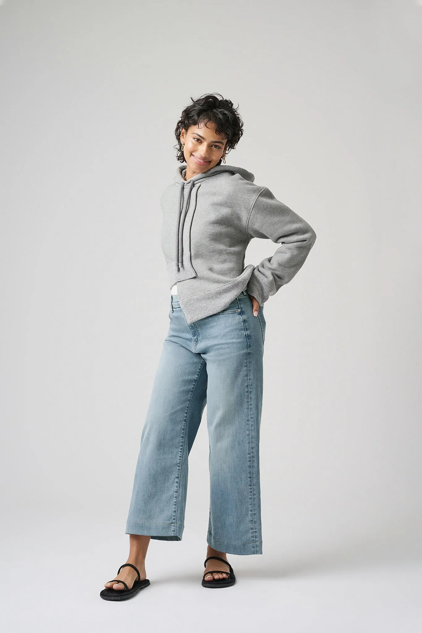 The Malibu Wide Denim Cropped  |  Pebble