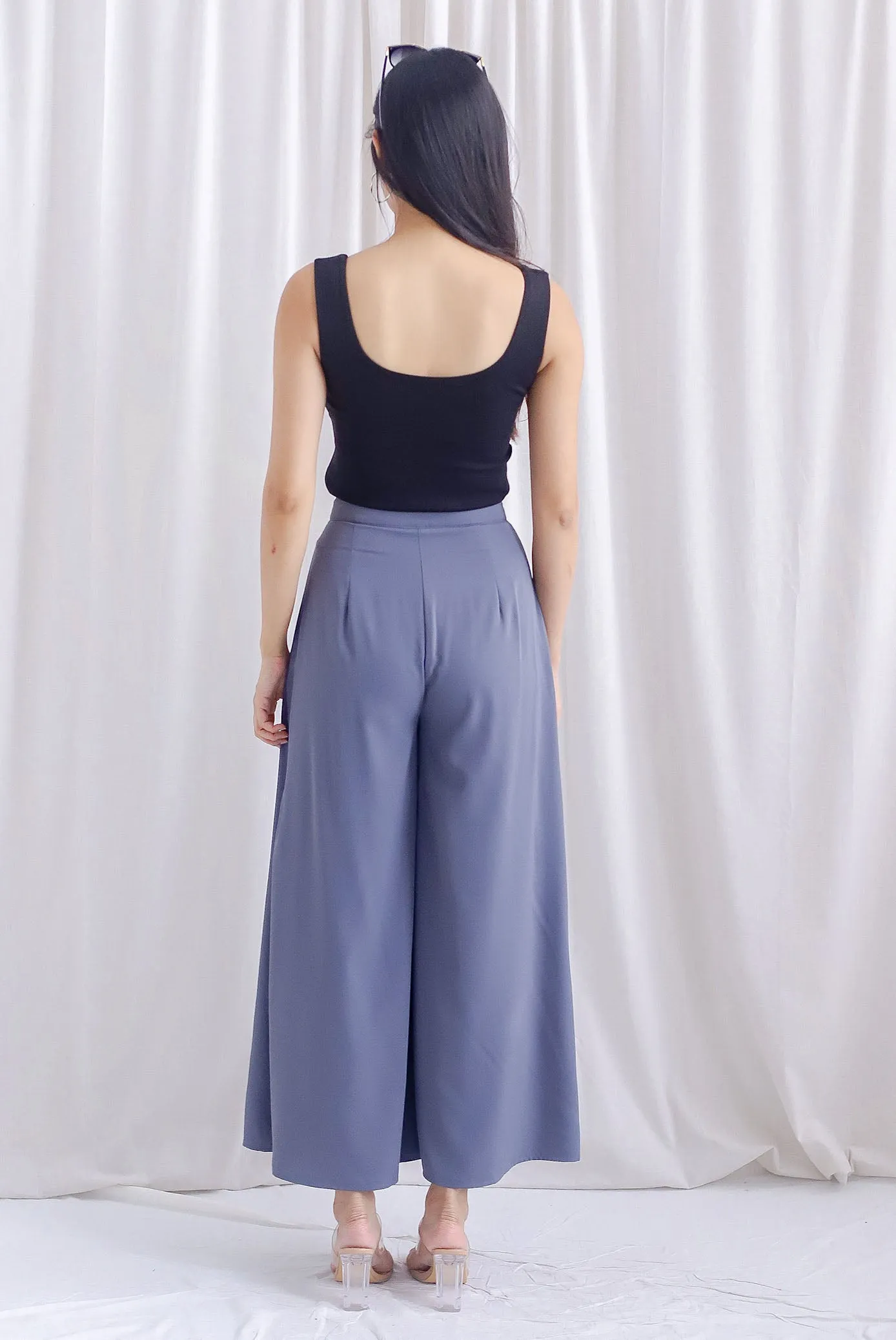 Tiara Wide Legged Pants In Gunmetal Grey