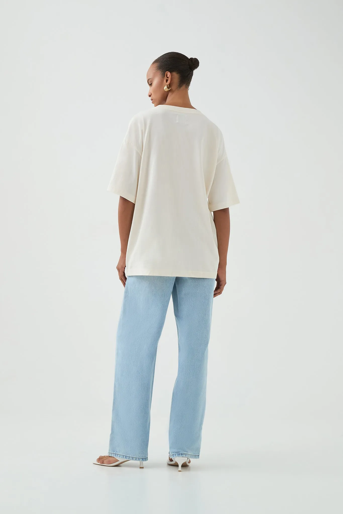 Vie Oversized Logo Tee