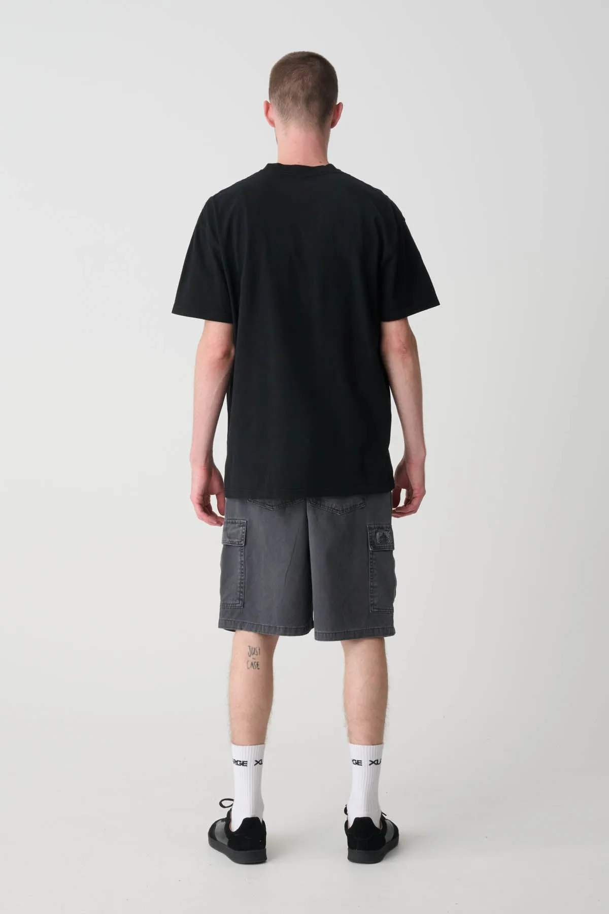 WALL TEE - PIGMENT BLACK