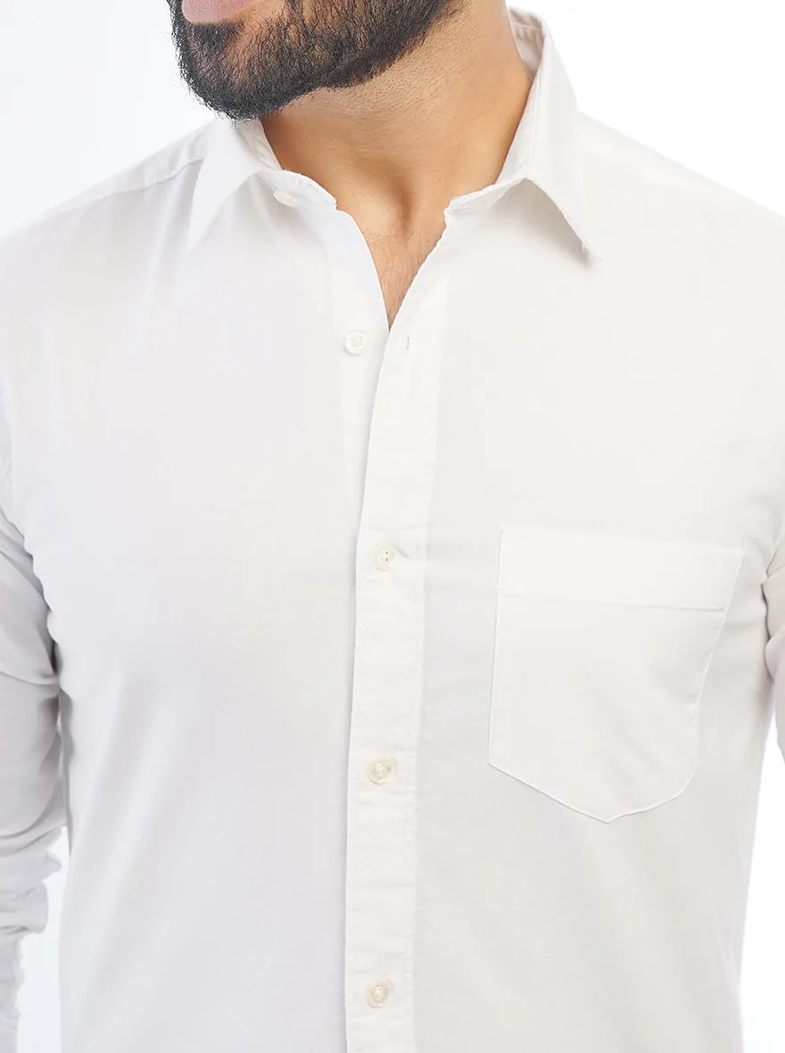 White Solid Slim Fit Casual Shirt | JadeBlue