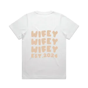 Wifey Tee | Beige on White