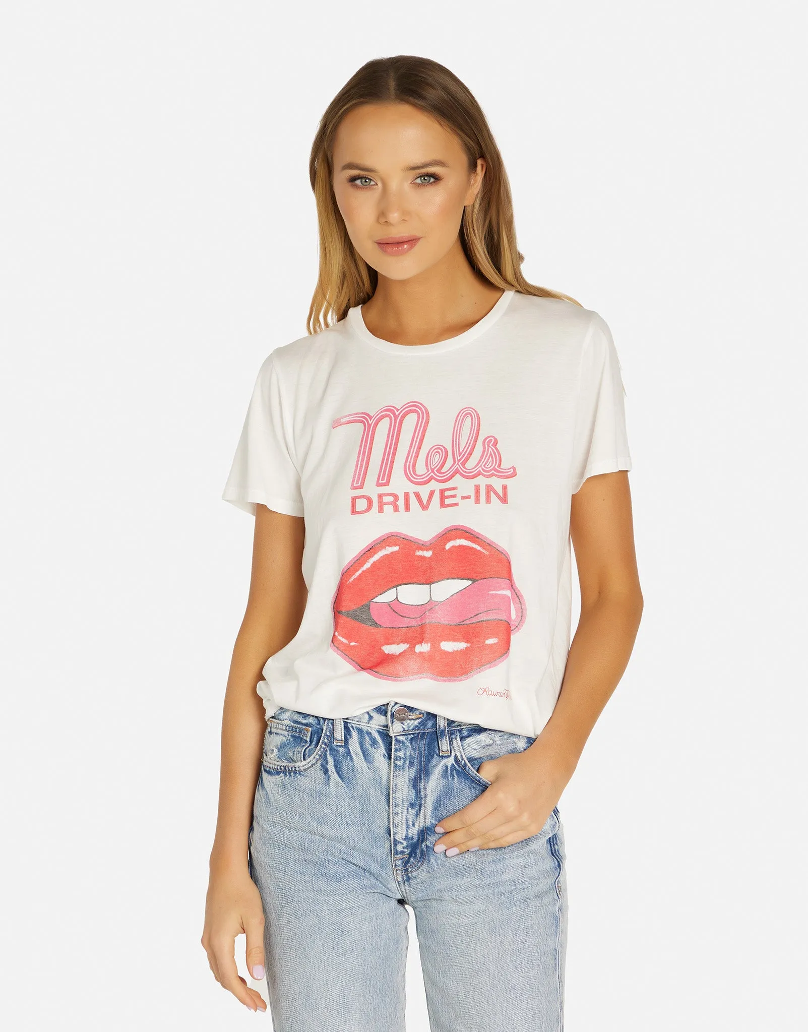 Wolf Mels Drive-In
